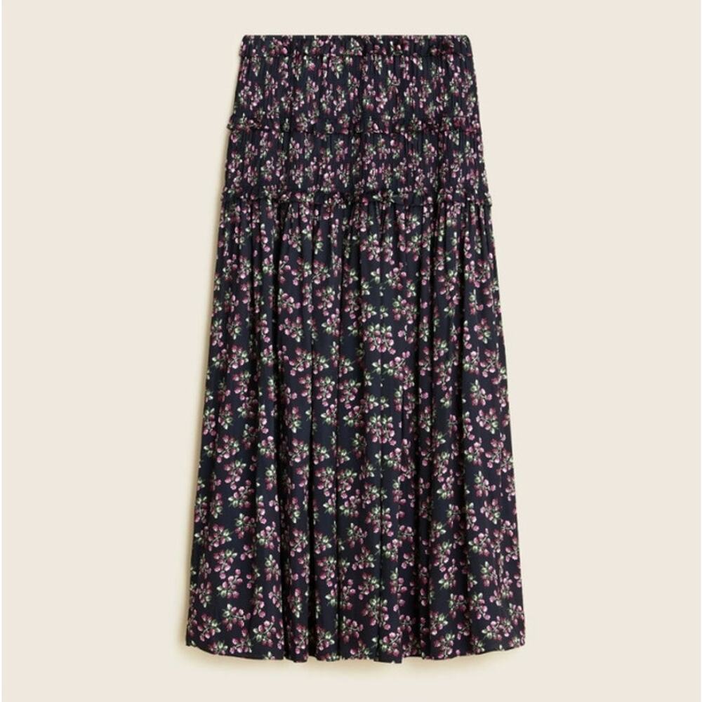 Featherweight satin skirt in twilight berry Size L